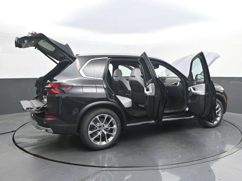 New 2026 BMW X5 sDrive40i w/ Premium Package RWD image 56