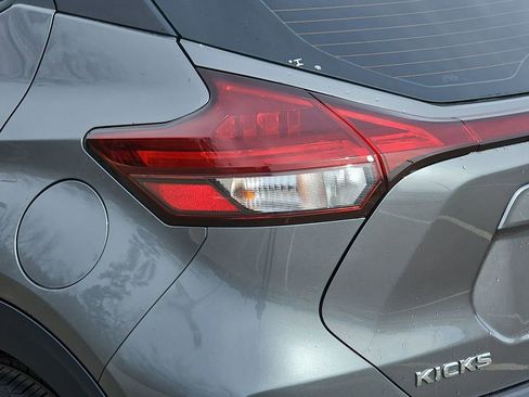 Used 2025 Nissan Kicks Play S image 31