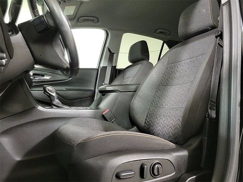 Used 2022 Chevrolet Equinox LT image 11