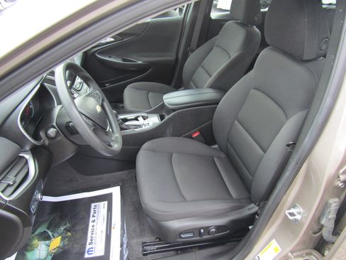 Used 2024 Chevrolet Malibu LT FWD image 13