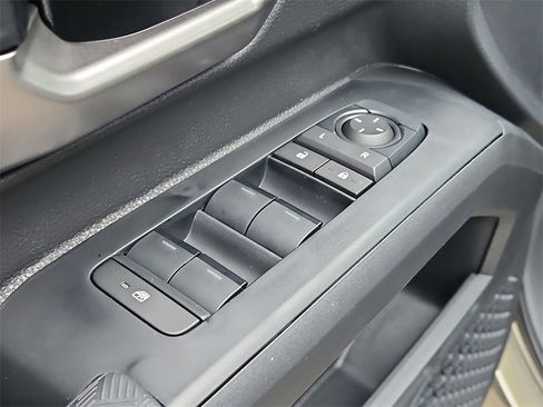 New 2025 Toyota Tacoma TRD Off-Road image 18