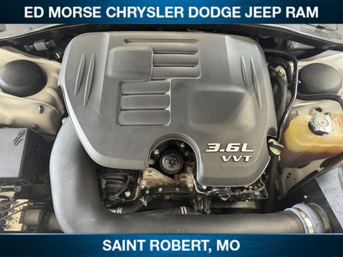 Used 2018 Chrysler 300 Limited w/ Safetytec Plus Group AWD/4WD image 14