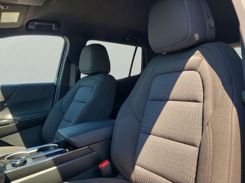 New 2026 Chevrolet Equinox LT w/ Safety and Technology Package image 33