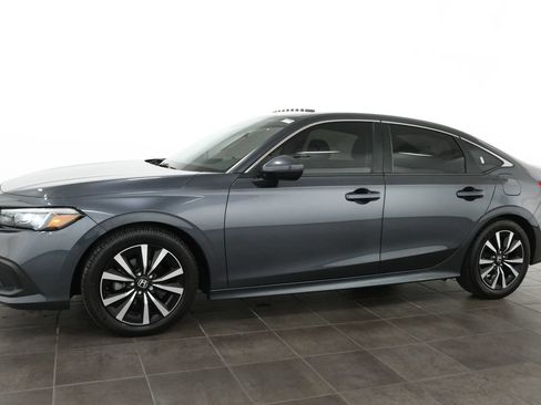 Used 2024 Honda Civic EX image 2