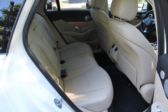 Used 2019 Mercedes-Benz GLC 300 4MATIC image 36