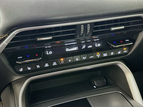 Used 2024 MAZDA CX-90 Plug-In Hybrid w/ Premium Plus AWD/4WD image 24