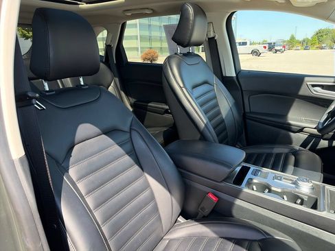 Used 2024 Ford Edge SEL w/ Convenience Package AWD/4WD image 12
