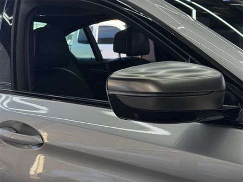 Used 2020 BMW M550i xDrive w/ Dynamic Handling Package image 16