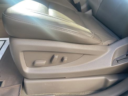 Used 2018 Chevrolet Tahoe LT image 27