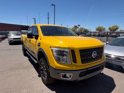 Used 2016 Nissan Titan PRO-4X AWD/4WD image 3