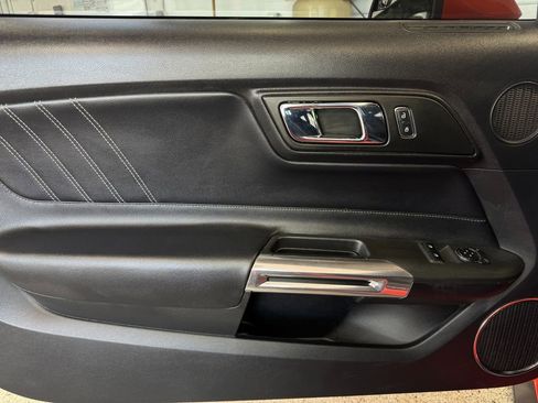 Used 2016 Ford Mustang GT Premium w/ Black Accent Package RWD image 10