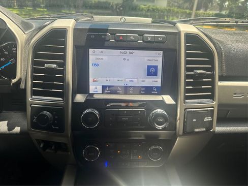 Used 2021 Ford F350 Lariat w/ Tremor Off-Road Package AWD/4WD image 13