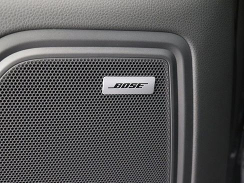 Used 2025 Porsche Macan image 30