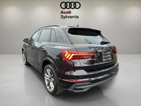 Certified 2025 Audi Q3 2.0T Premium w/ Convenience Package image 5