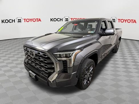 Used 2023 Toyota Tundra Platinum AWD/4WD image 3