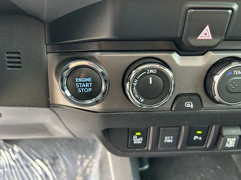 Certified 2022 Toyota Tacoma TRD Pro image 17