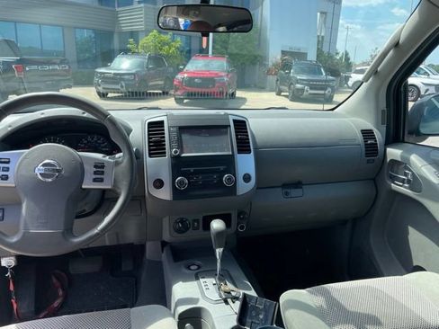 Used 2021 Nissan Frontier SV AWD/4WD image 9