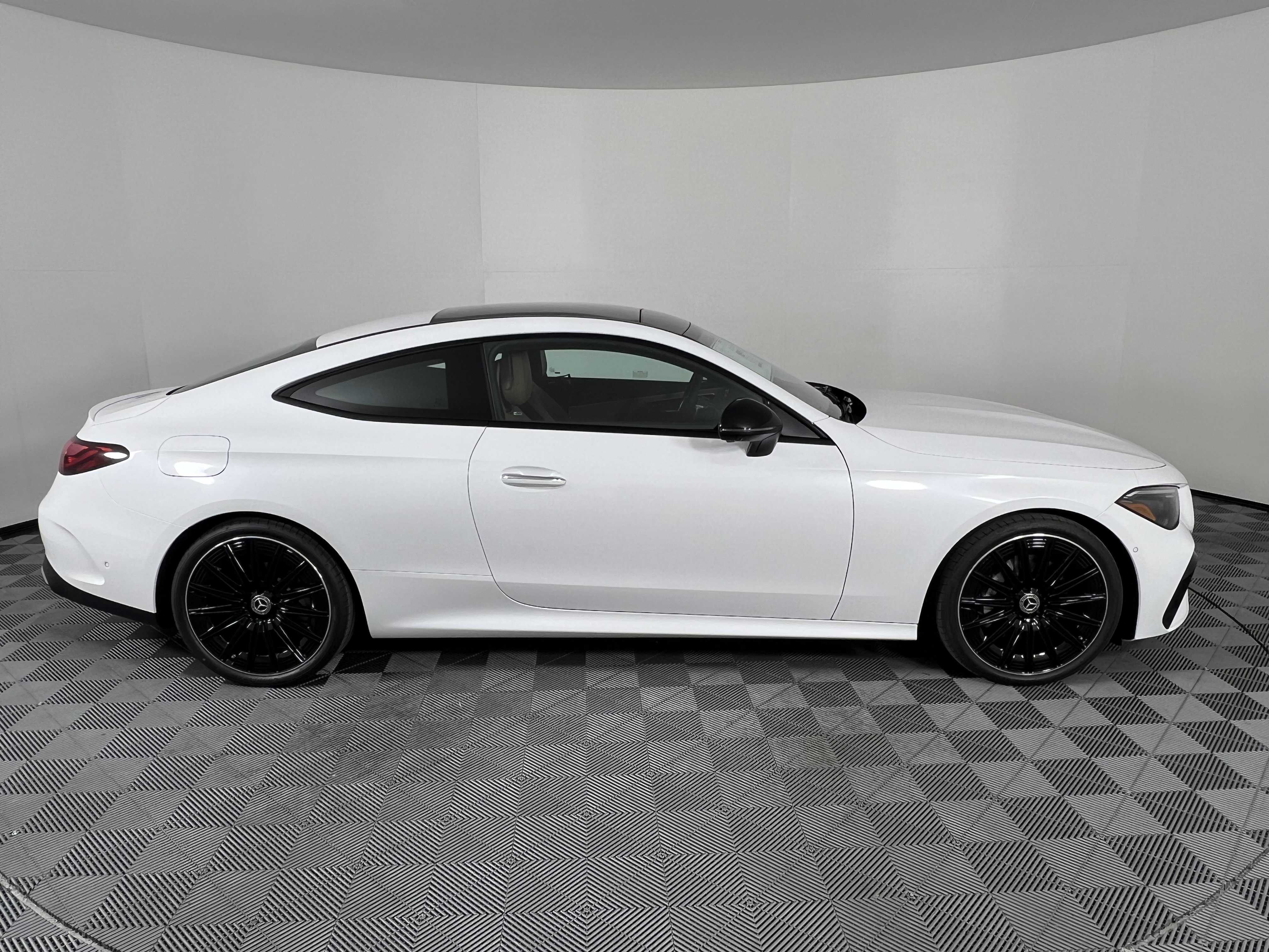 New 2026 Mercedes-Benz CLE 300 4MATIC Coupe image 14