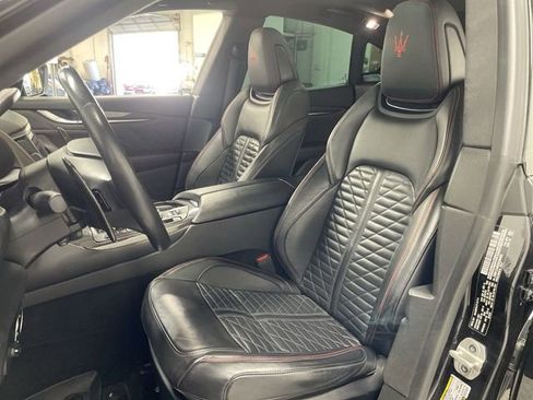 Used 2022 Maserati Levante Modena S image 11