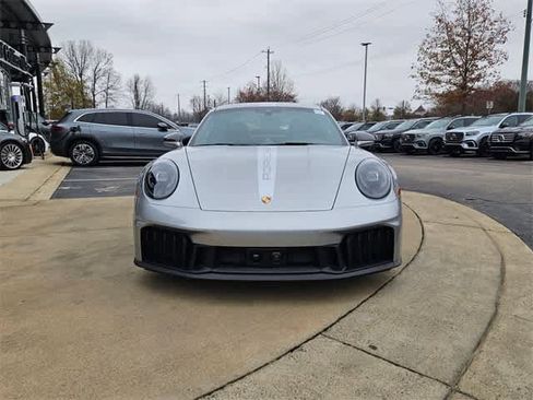 Used 2026 Porsche 911 Carrera GTS image 4