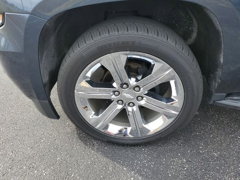 Used 2019 Chevrolet Tahoe LT w/ Luxury Package image 10