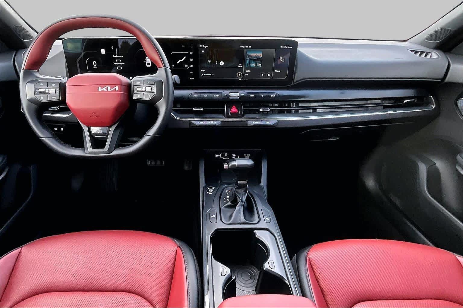 Used 2025 Kia K4 GT-Line w/ GT-Line Premium Package FWD image 16