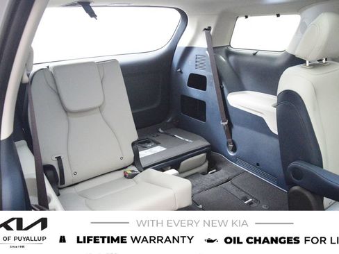 New 2027 Kia Carnival SX FWD image 15