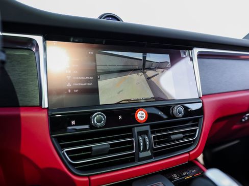 New 2026 Porsche Macan GTS image 19