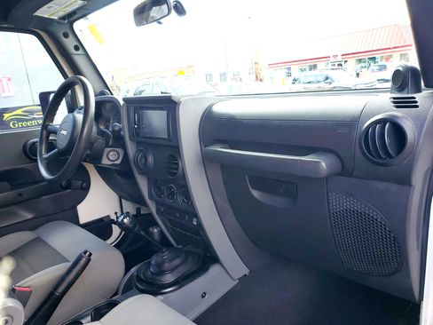 Used 2010 Jeep Wrangler Unlimited Sport w/ Trailer Tow Group AWD/4WD image 17
