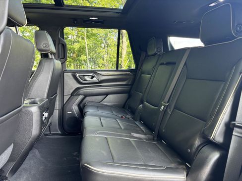 Used 2021 GMC Yukon SLT w/ SLT Luxury Plus Package AWD/4WD image 26