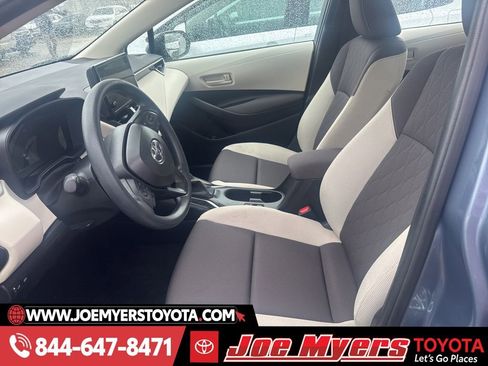 Used 2026 Toyota Corolla LE image 2