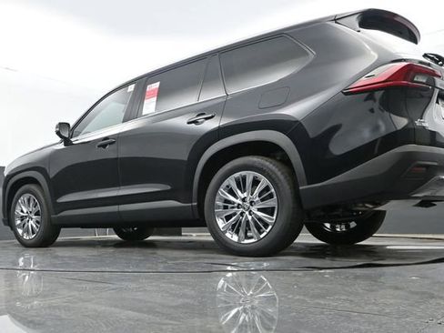 New 2026 Toyota Grand Highlander AWD image 25