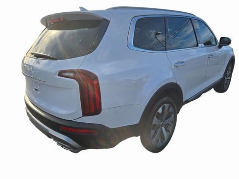 Used 2022 Kia Telluride S image 21