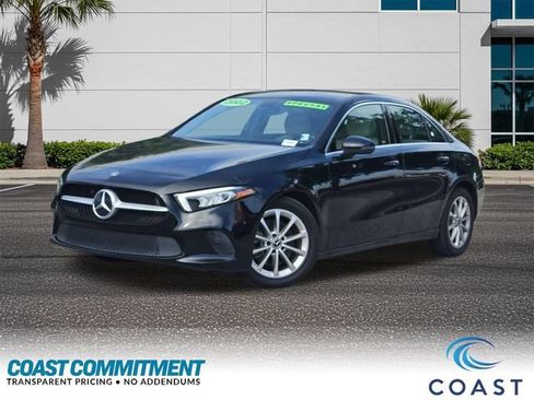 Used 2022 Mercedes-Benz A 220 image 1
