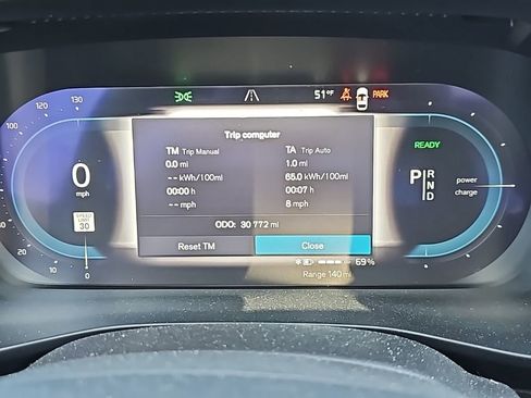 Used 2023 Volvo C40 P8 Recharge Ultimate w/ Protection Package Premier image 17