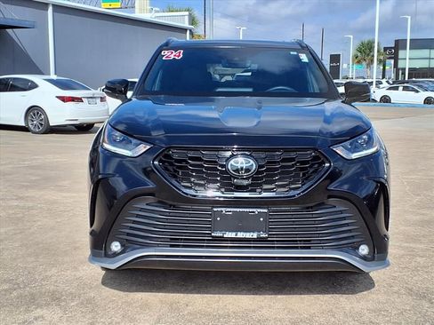 Used 2024 Toyota Highlander XSE image 7