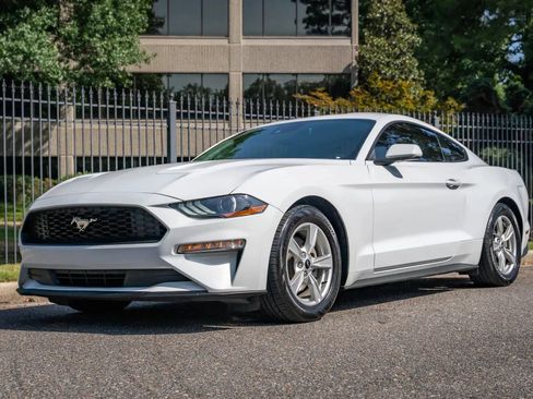 Used 2022 Ford Mustang Coupe RWD image 1