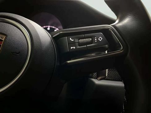 Used 2023 Porsche Macan AWD/4WD image 58
