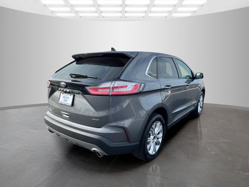 Used 2022 Ford Edge Titanium image 4