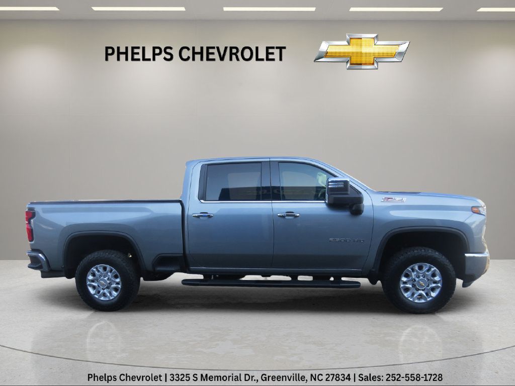 Certified 2025 Chevrolet Silverado 2500 LTZ w/ LTZ Convenience Package AWD/4WD image 4