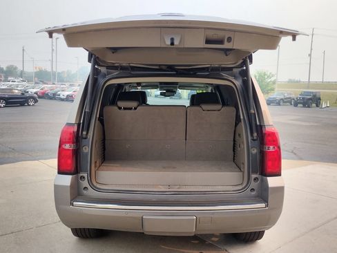 Used 2018 Chevrolet Tahoe Premier AWD/4WD image 12