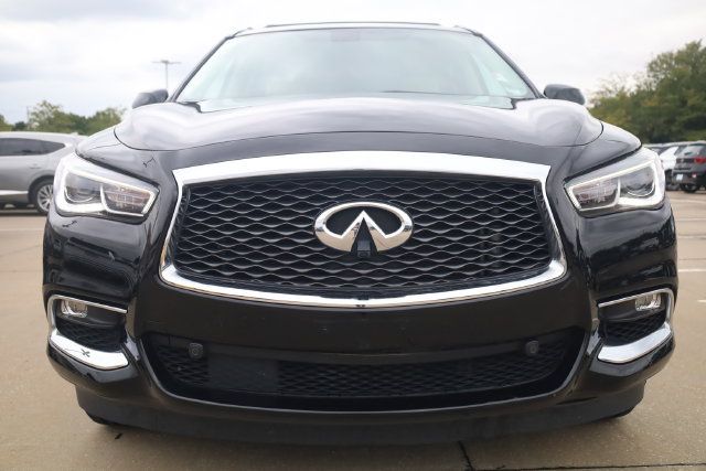 Used 2017 INFINITI QX60 Luxe w/ Premium Plus Package AWD/4WD image 4