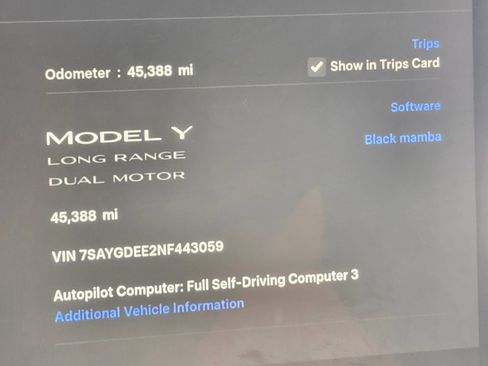 Used 2022 Tesla Model Y Long Range image 29