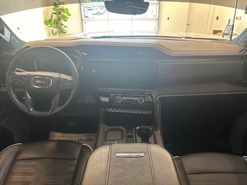 Used 2026 GMC Sierra 2500 AT4X AWD/4WD image 7