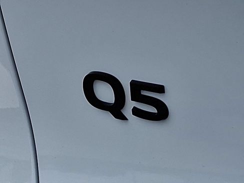Certified 2025 Audi Q5 Premium w/ Premium Plus AWD/4WD image 32