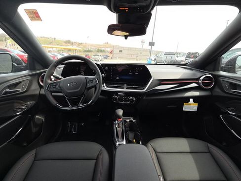 New 2026 Chevrolet Trax RS w/ Sunroof Package image 30