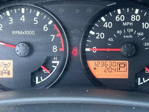Used 2011 Nissan Xterra S AWD/4WD image 31
