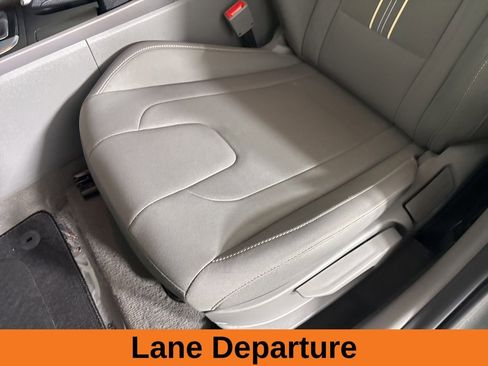 Used 2025 Hyundai Elantra Sport image 11