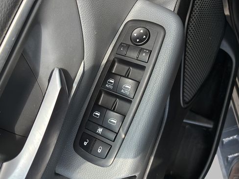 Used 2021 RAM 1500 Lone Star RWD image 11