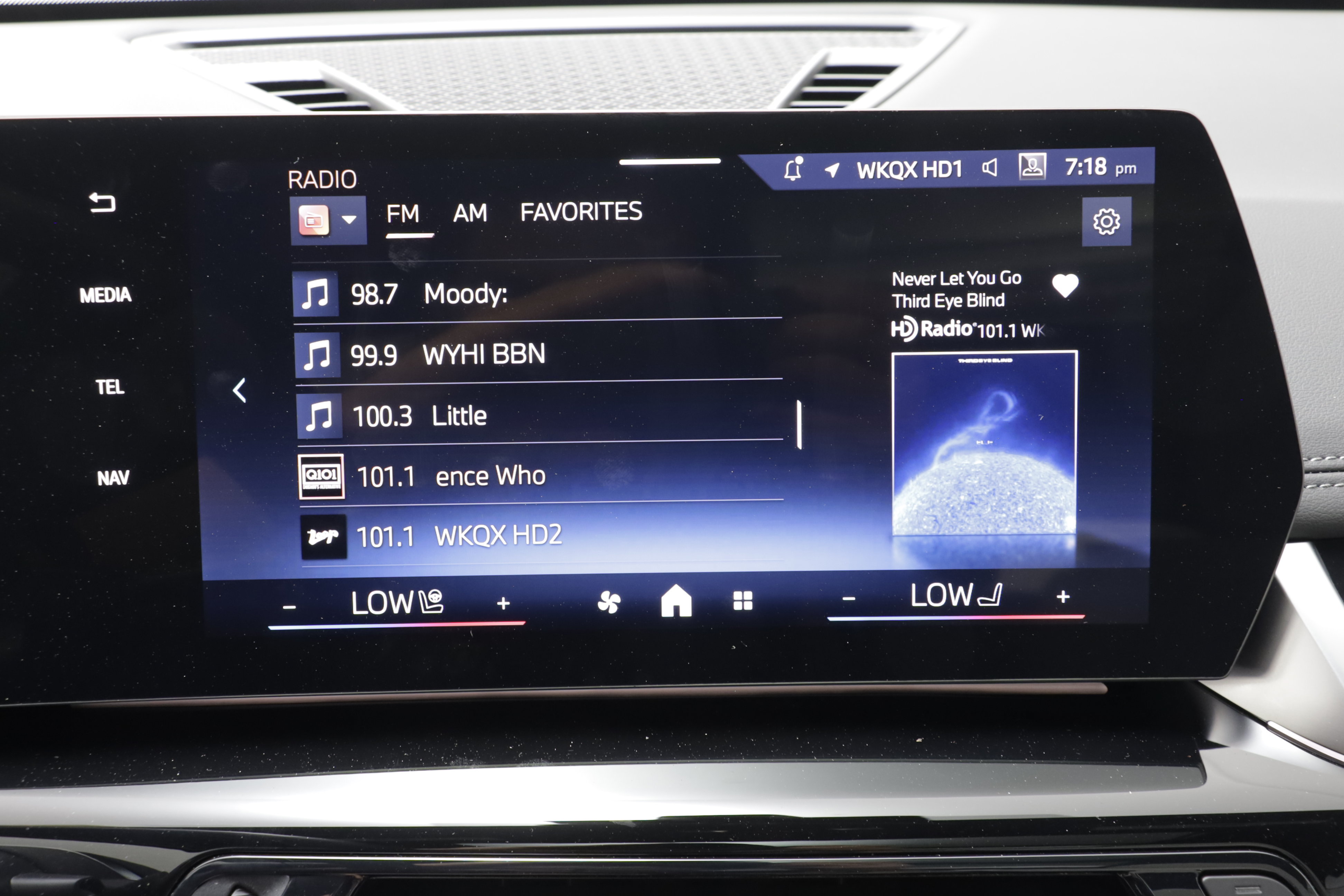 New 2027 BMW X1 xDrive28i AWD/4WD image 10